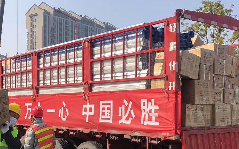 雷神山医院华体会(中国)气体工程设备带进场